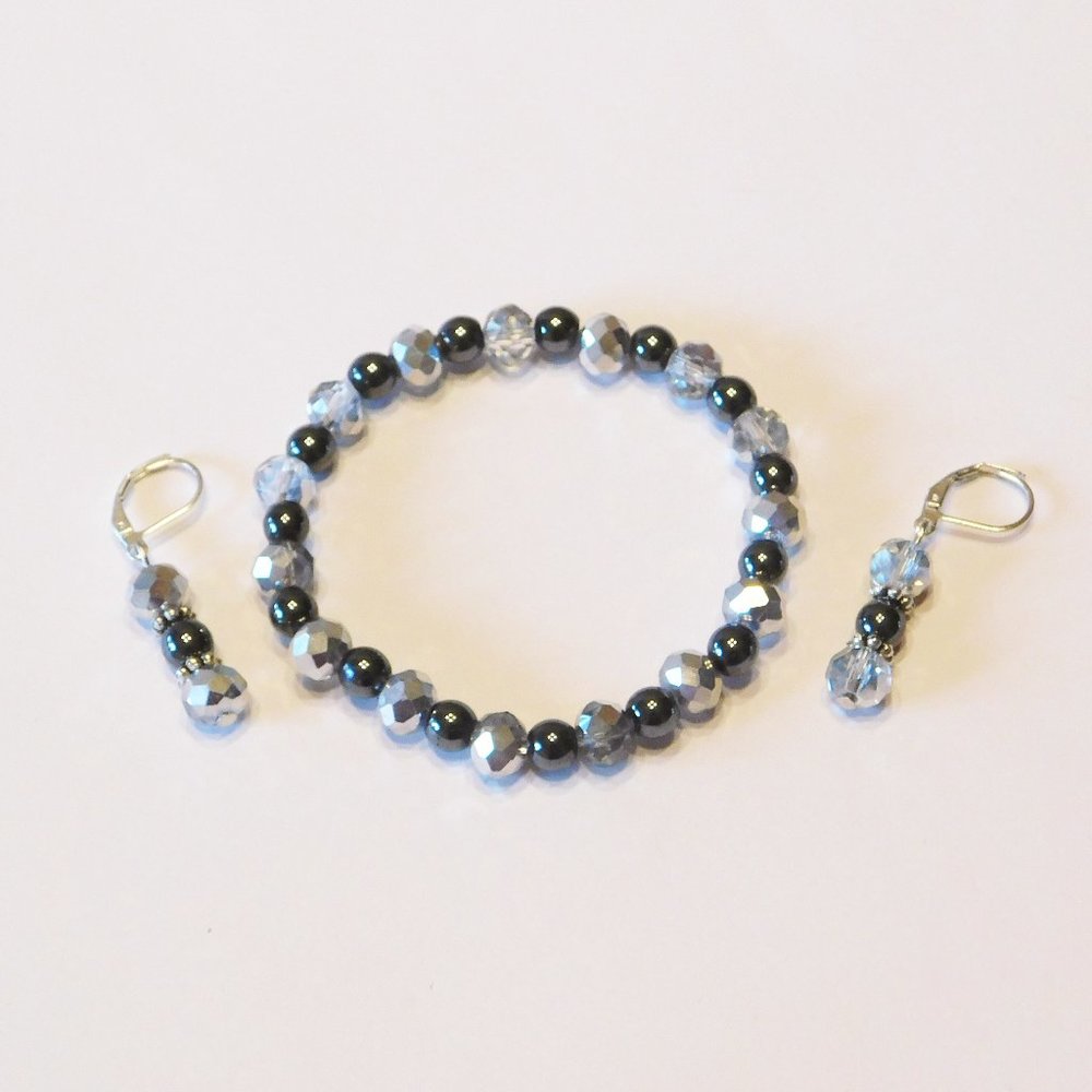 Handmade Slate & Silver Beaded Stretch Bracelet & Earrings - 7"